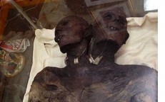 Kap Dwa – Mysterious Two-Headed Mummified Patagonian Giant – Real or Fake?