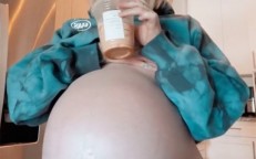 Twin Mum-To-Be Astounds Everyone With Her ᴍᴀssɪᴠᴇ ʙuᴍᴘ