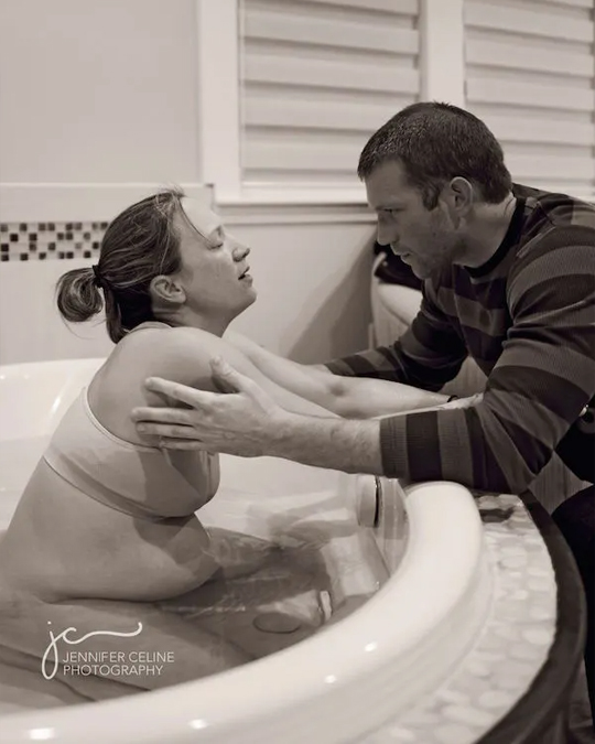 These stunning water birth Photos Will Make You Want To give birht in a tub
